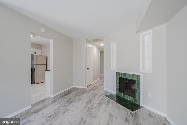 Building Photo - 7932 Silverada Pl