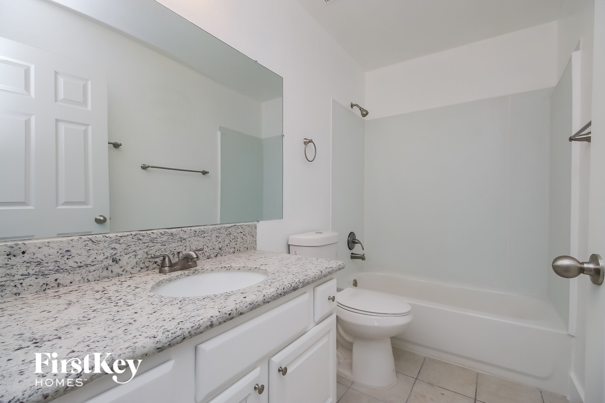 Building Photo - 812 E Morelos St