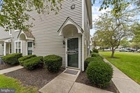 Building Photo - 722 Sedgewick Ct