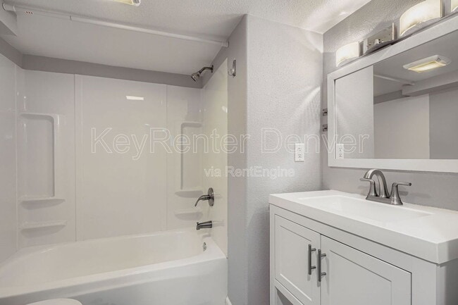 Building Photo - 4195 Zenobia St