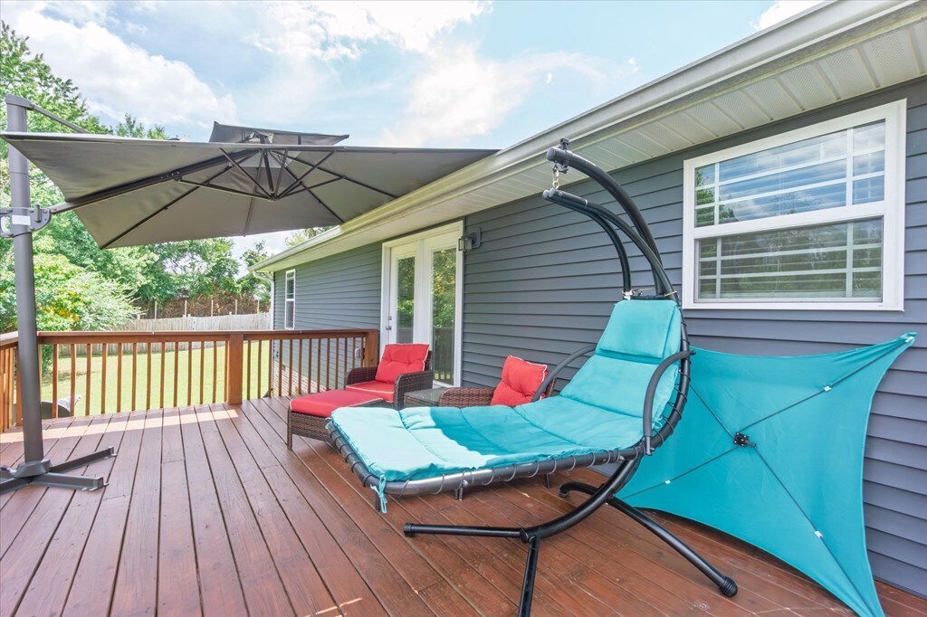 Building Photo - 242 Mirage Dr