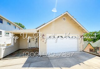 Building Photo - LIMITED-TIME MOVE-IN SPECIAL – Receive Your First Two Weeks FREE!
