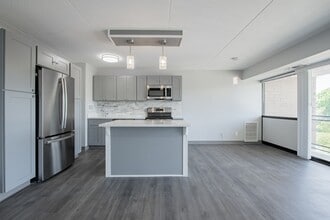 Building Photo - Rahway Plaza Apartments