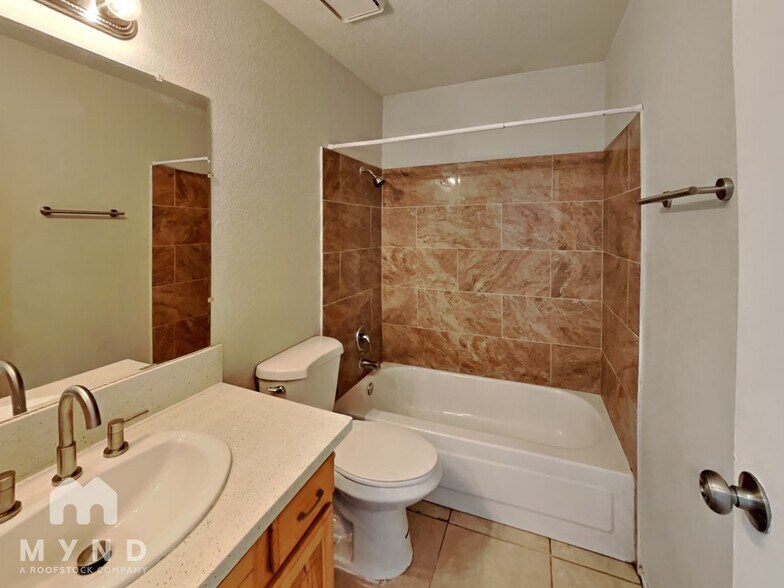 Building Photo - 4401 Halbert Ave
