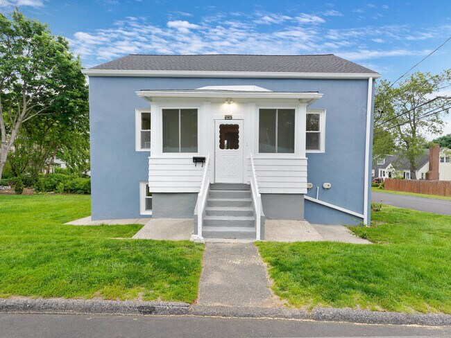 Building Photo - 333 Lenox Rd