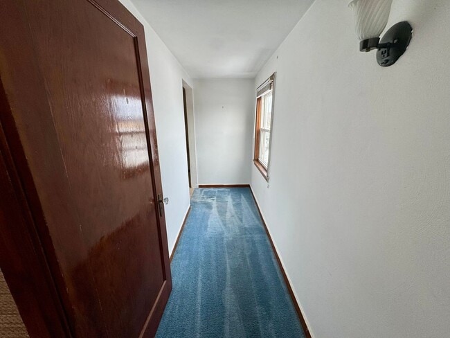 Building Photo - 3 Bedroom 2 Bath in Natrona Heights, PA!