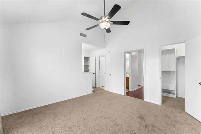 Building Photo - 2923 Tanglewood Dr