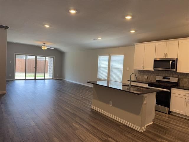 Building Photo - 1206 Corkwood Dr