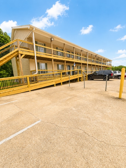 Building Photo - Southern Magnolia Apartments