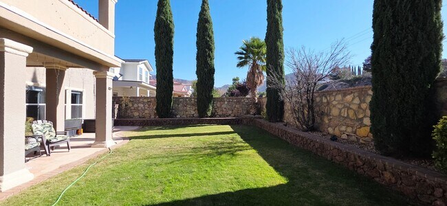 Building Photo - Stunning 4 bedroom, 3 bath home in West El Paso! NO APPLICATION OR ADMIN FEE!