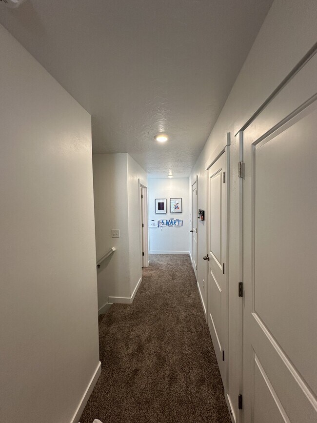 Building Photo - 287 Pier Ln