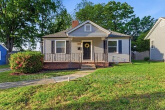 Building Photo - 2405 Greenland Ave