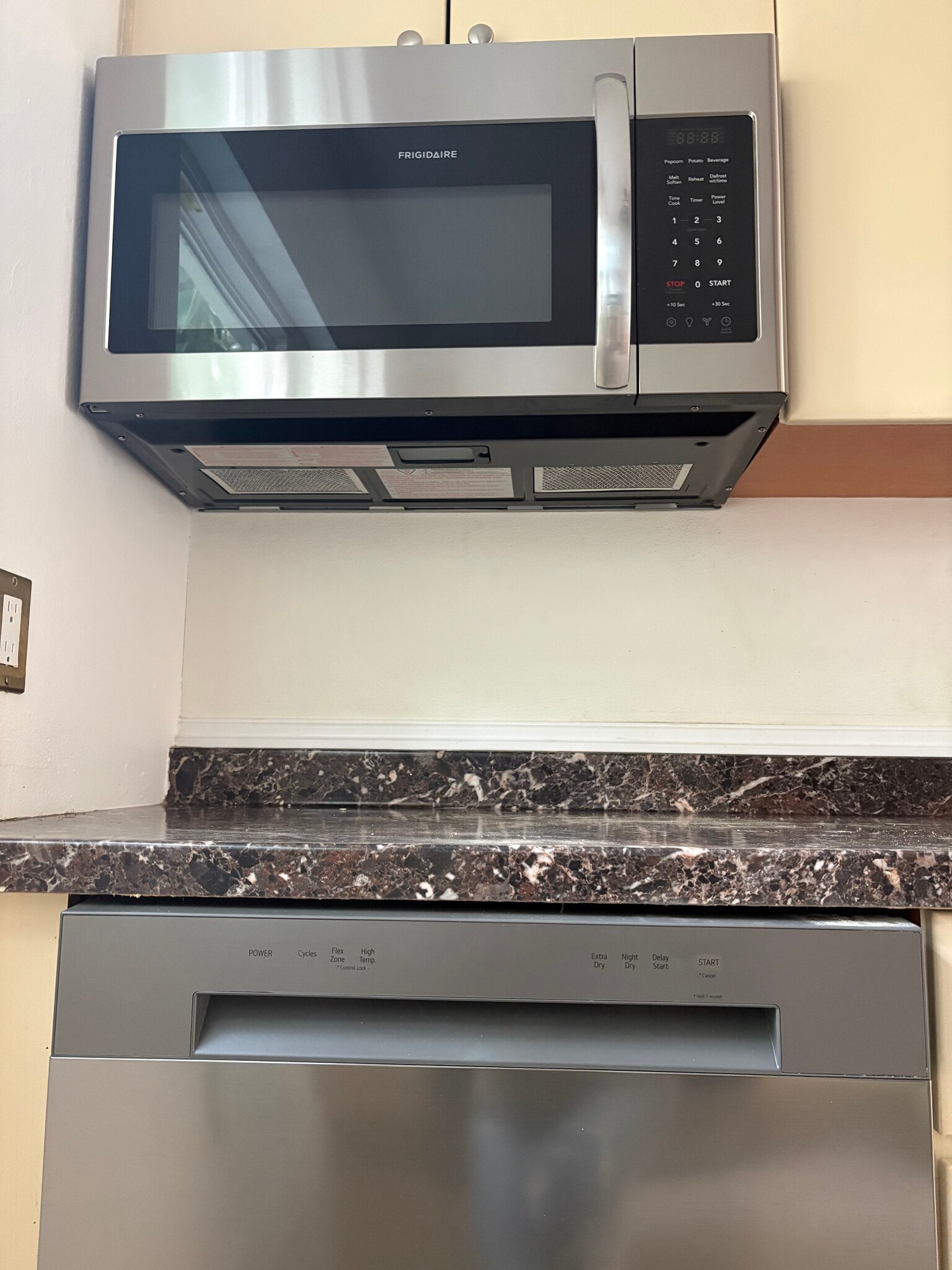 Building Photo - 306 14th Ave NE