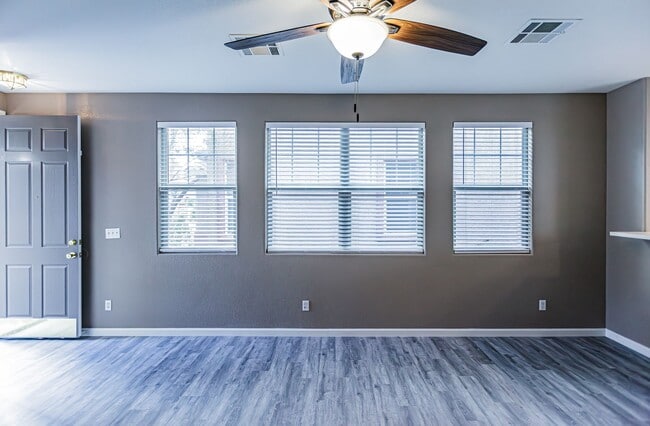 Building Photo - One Story Home with Solar