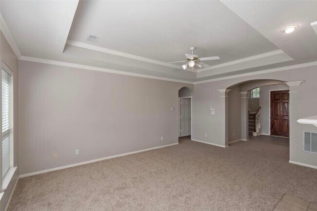 Building Photo - 10115 Cottonwood Canyon Dr