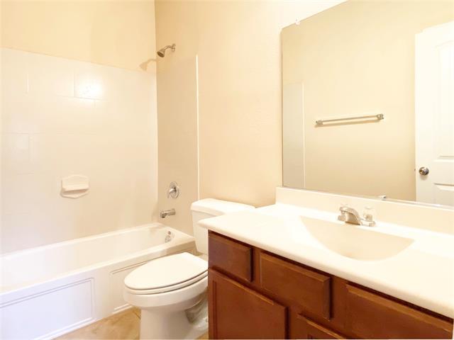 Building Photo - 9108 Spurs Trail
