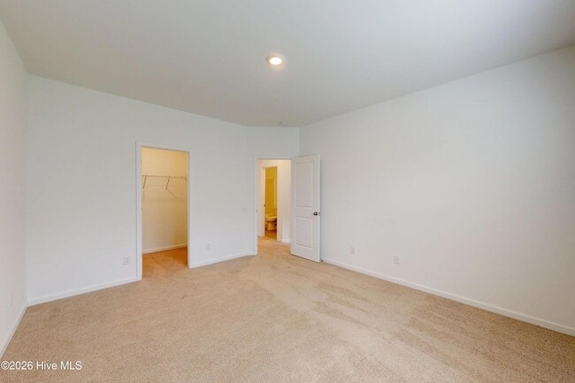 Building Photo - 154 Caulfield Rd