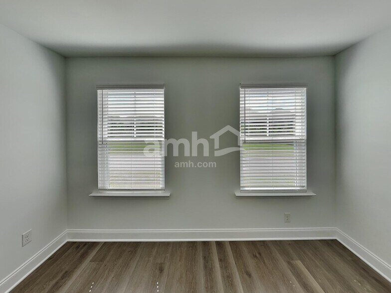 Building Photo - 210 Argea Dr