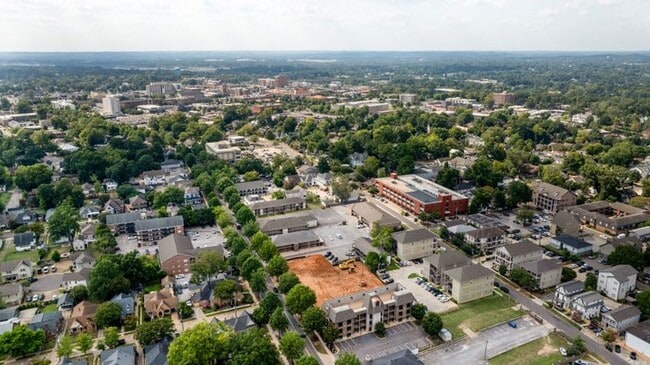 Building Photo - Pre-Leasing for August 2026 | $1,600 per Bedroom 5BR / 5.5BA New Construction Townhome Near UA & ...