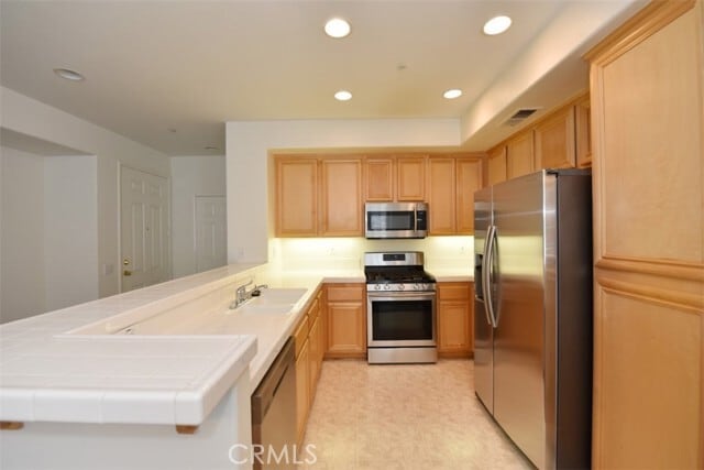 Building Photo - 16 Leucadia