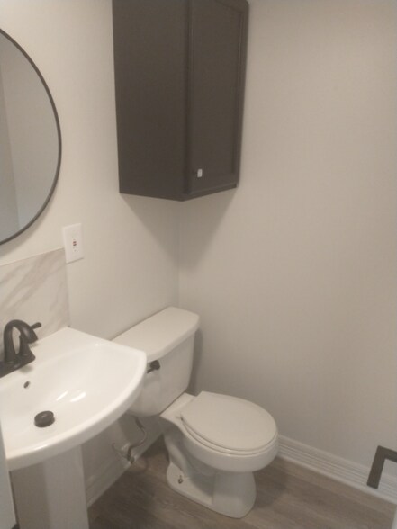 Building Photo - 8802 Ilona Ln