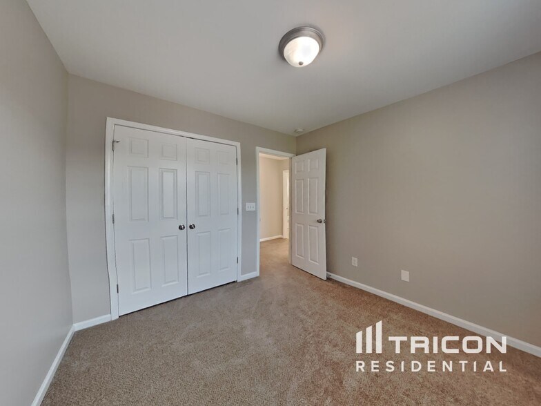Building Photo - 478 Kerriann Ln