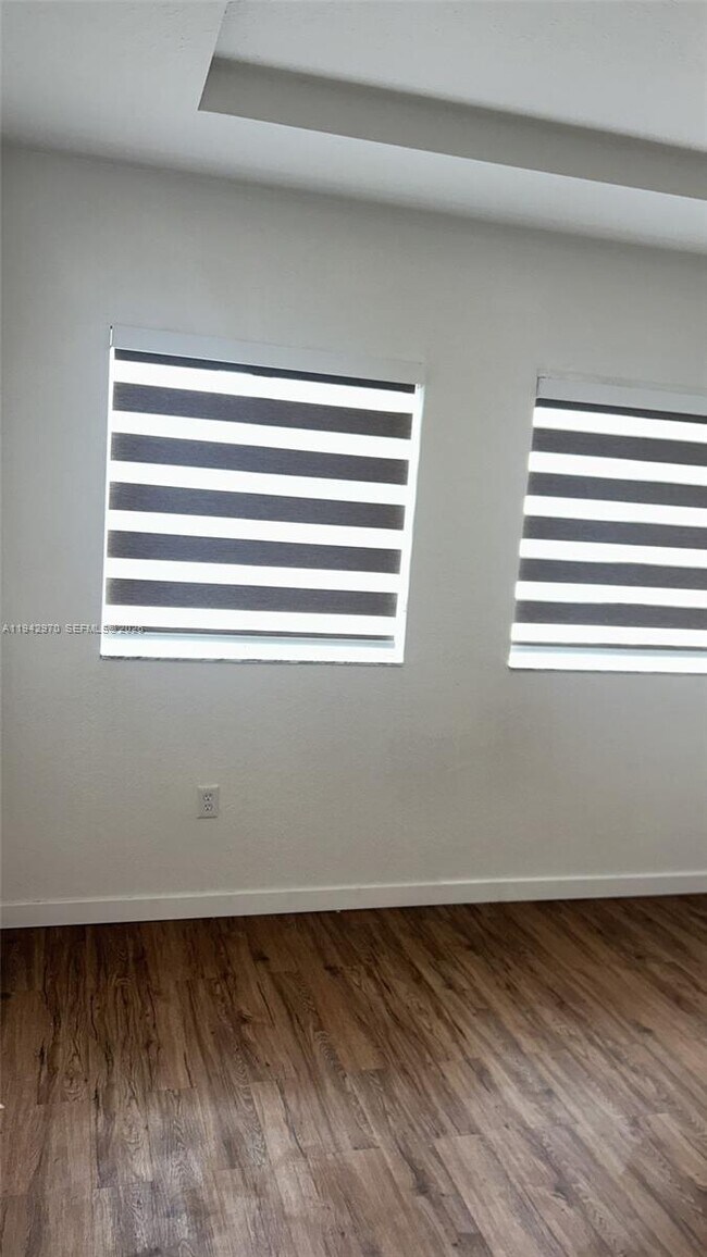 Building Photo - 10740 NW 83rd St