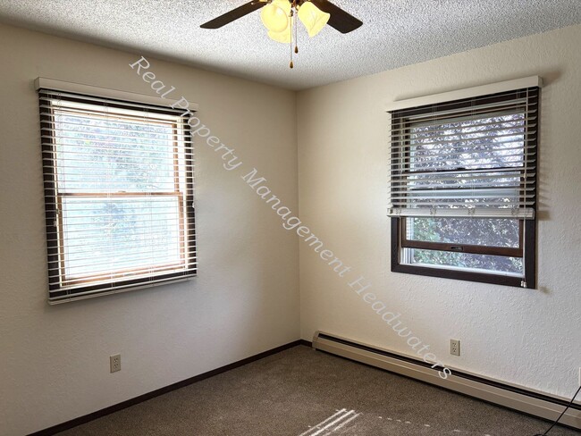 Building Photo - 2114 Billings Ave