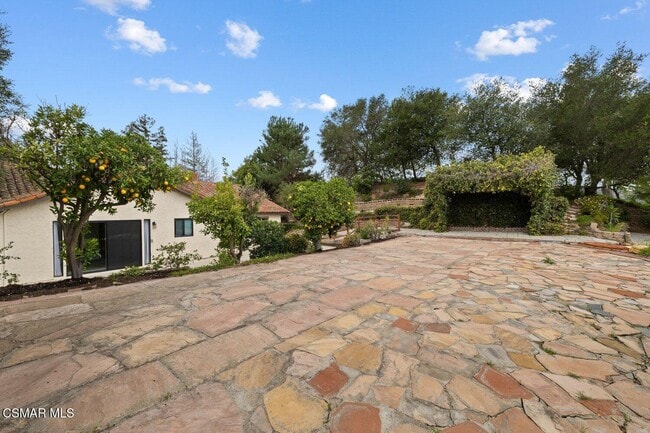 Building Photo - 822 Rim Crest Dr