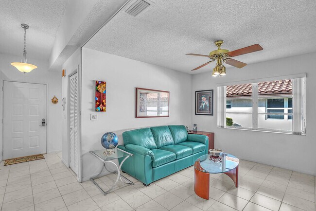 Building Photo - 6099 Waldwick Cir