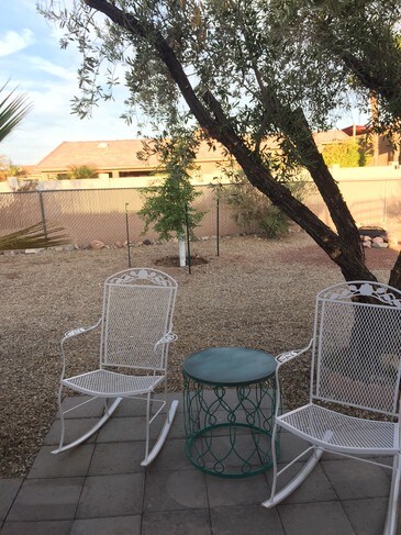 Building Photo - 1961 Park Terrace Pl