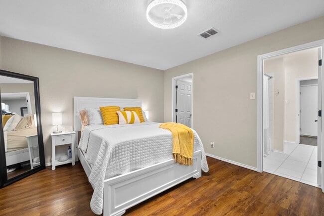 Building Photo - 2 Bedroom, 1 Bath Home on a Cul-de-Sac in Horizon Pointe