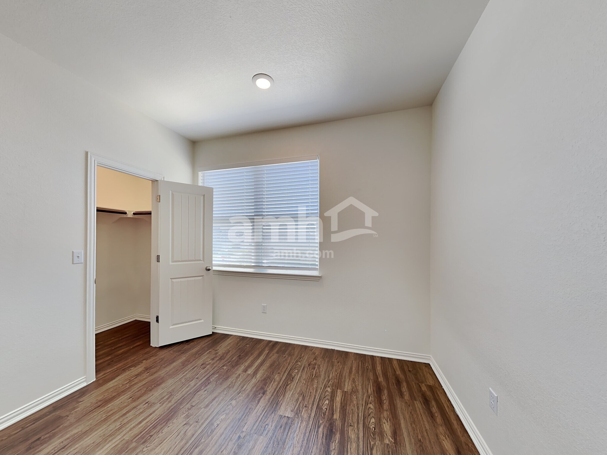 Building Photo - 168 Pebble Creek Run
