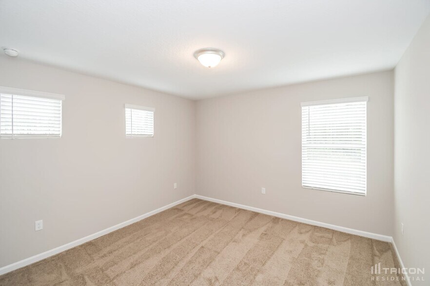 Building Photo - 11400 Oliver Ellsworth Ct