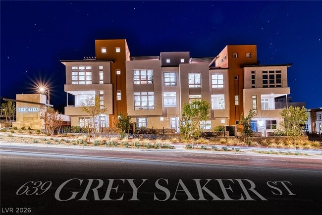 Building Photo - 639 Grey Saker St