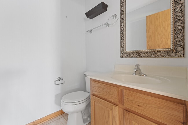Building Photo - 2479 Stoughton Cir