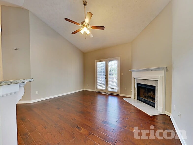 Building Photo - 806 Board Walk Ct