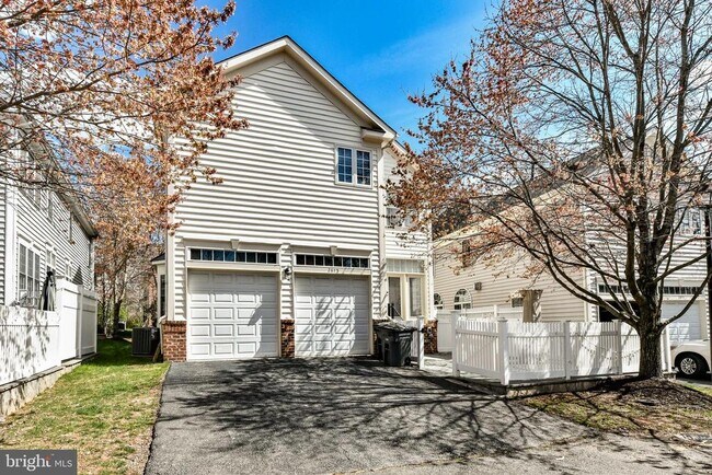 Building Photo - 2875 Star Opal Dr