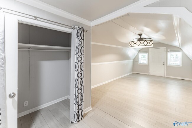 Building Photo - 3306 Reynolds Dr NW