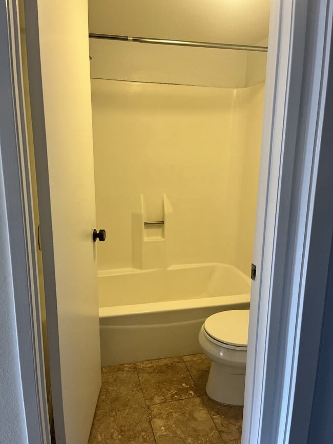 Building Photo - 480 Las Palomas Dr
