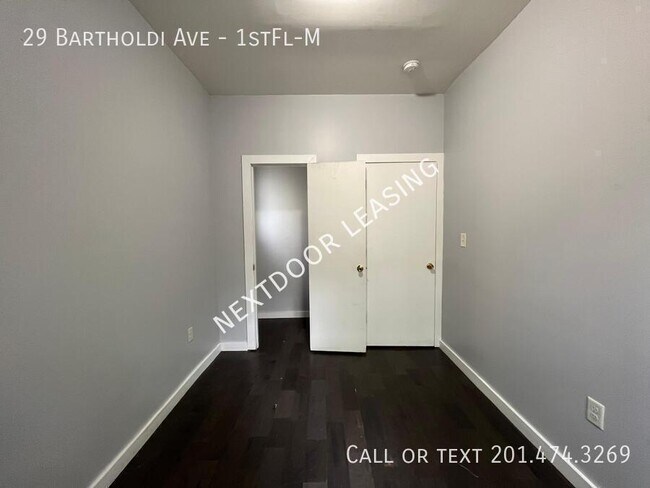 Building Photo - 29 Bartholdi Ave