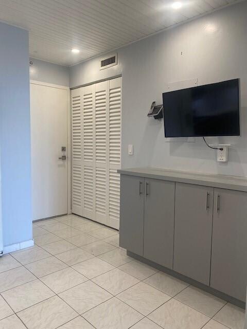 Building Photo - 2851 NE 183rd St