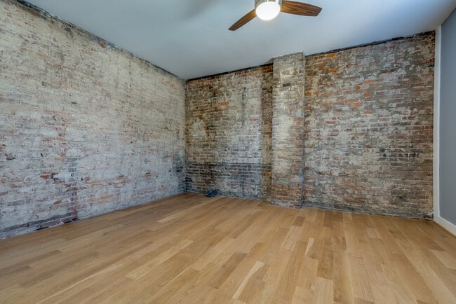 Building Photo - 1023 Franklin St