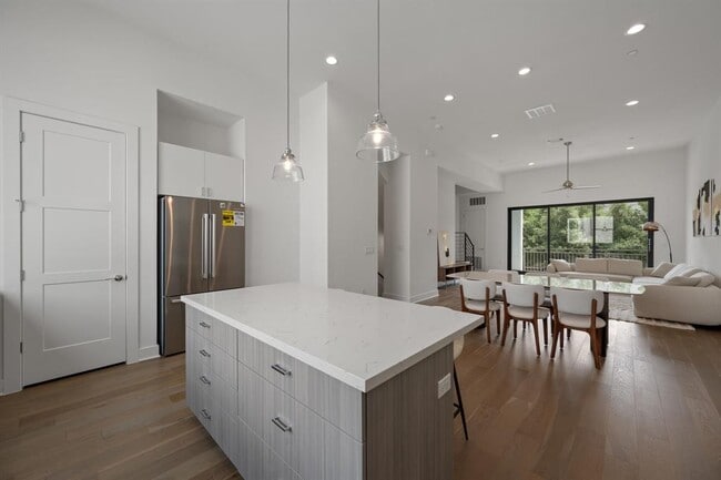 Building Photo - 3810 Berkman Dr