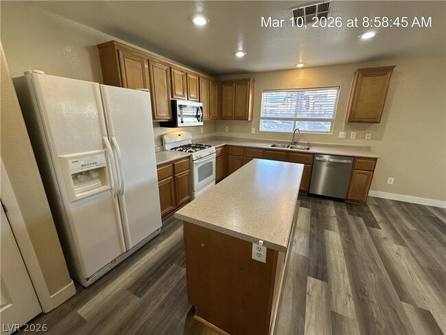 Building Photo - 5023 Volcanic Rock Ln