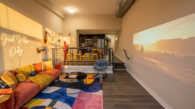 Building Photo - 2000 U.S. 29-SI ID1511358P