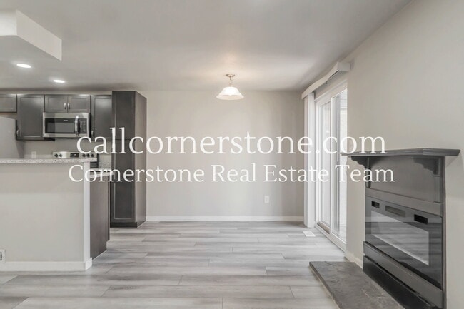 Building Photo - 4877 Bluestem Dr