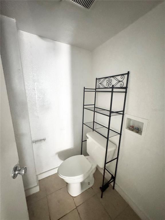 Building Photo - 704 Cordova Dr