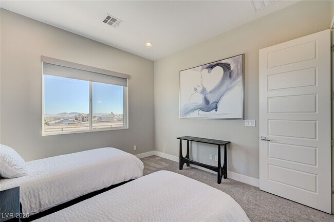 Building Photo - 4056 Desert Trce Ct