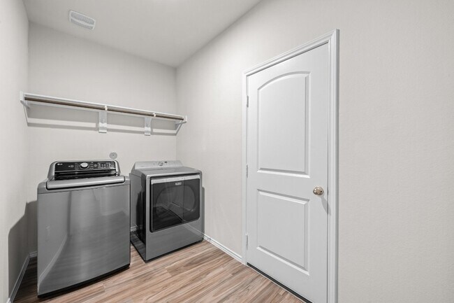 Building Photo - 16868 Pink Wintergreen Dr